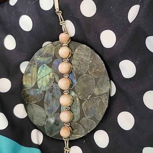 Vintage Peach Moonstone Bracelet - Picture 5 of 5